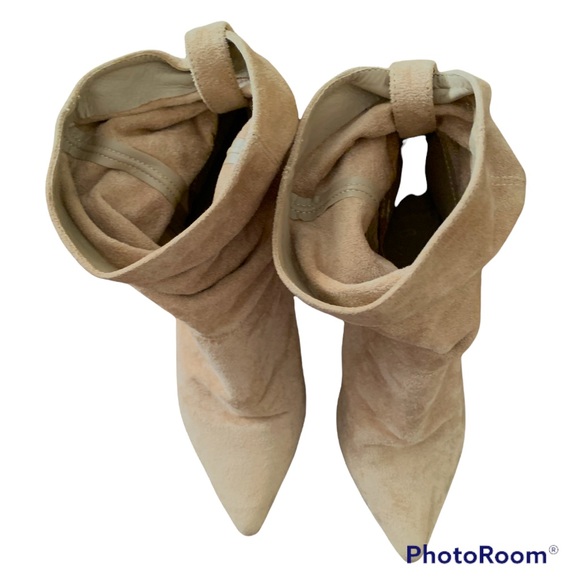 Lulu’s Heeled slouch suede ankle booties - Picture 7 of 9